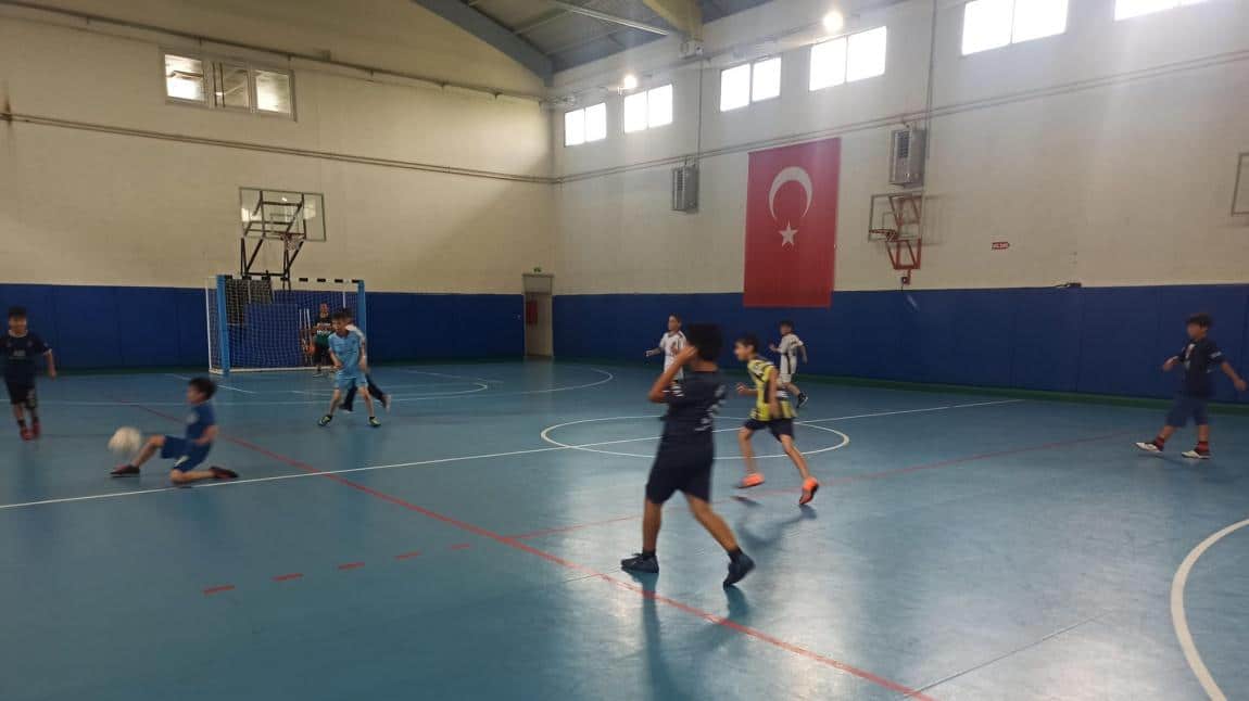 Yaz Tatili Sürecindeki Voleybol ve Futsal Çalışmalarımız Başladı...